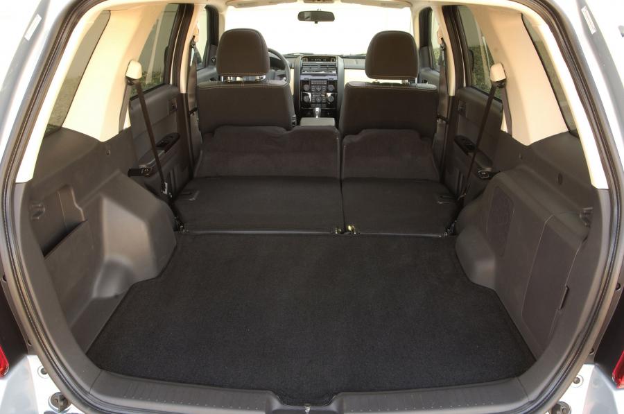  Mazda Tribute 2008 года  (фото 3 из 21)